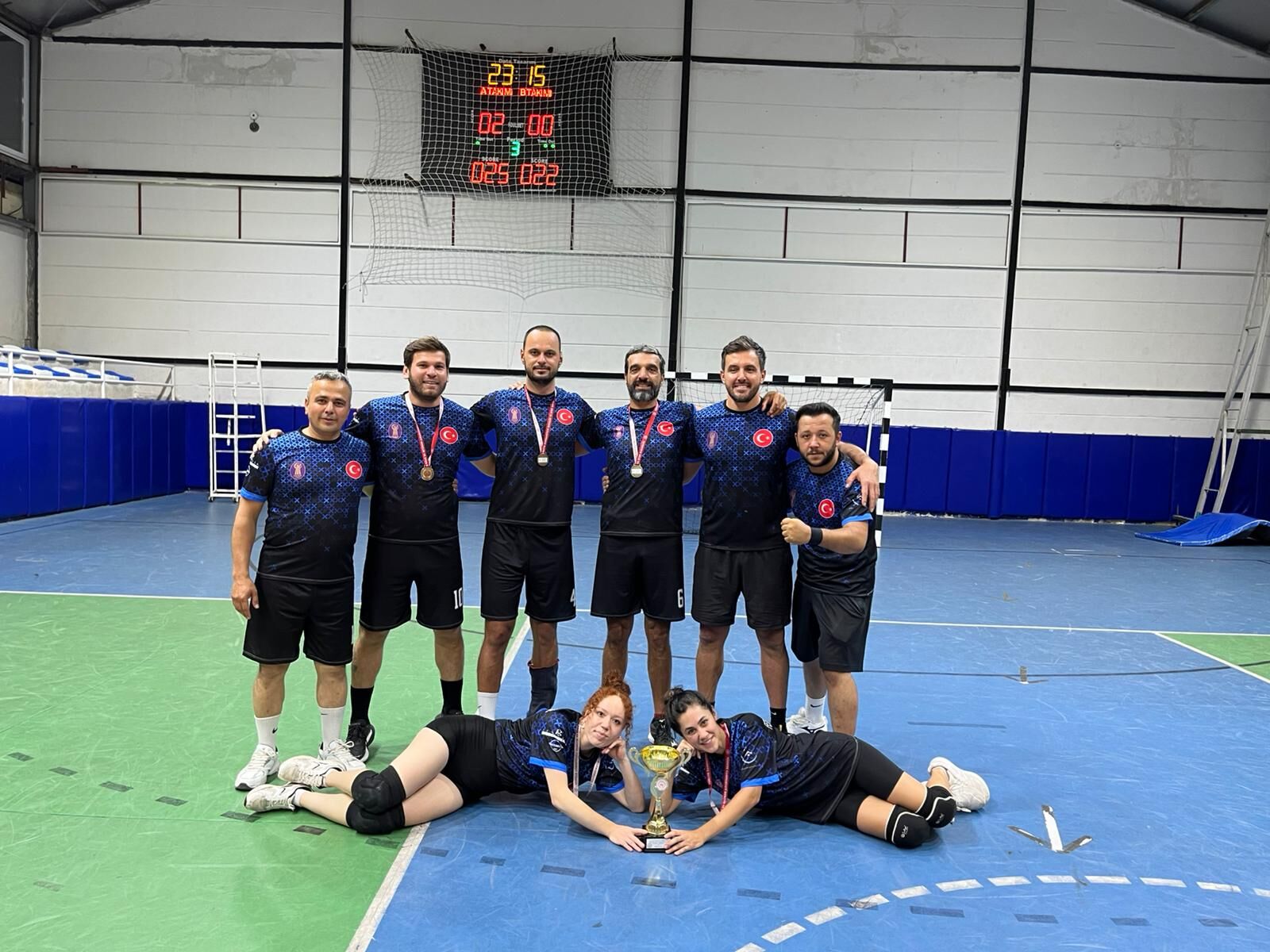 Fethiye Esnaf Odası, Voleybolda Şampiyon Oldu