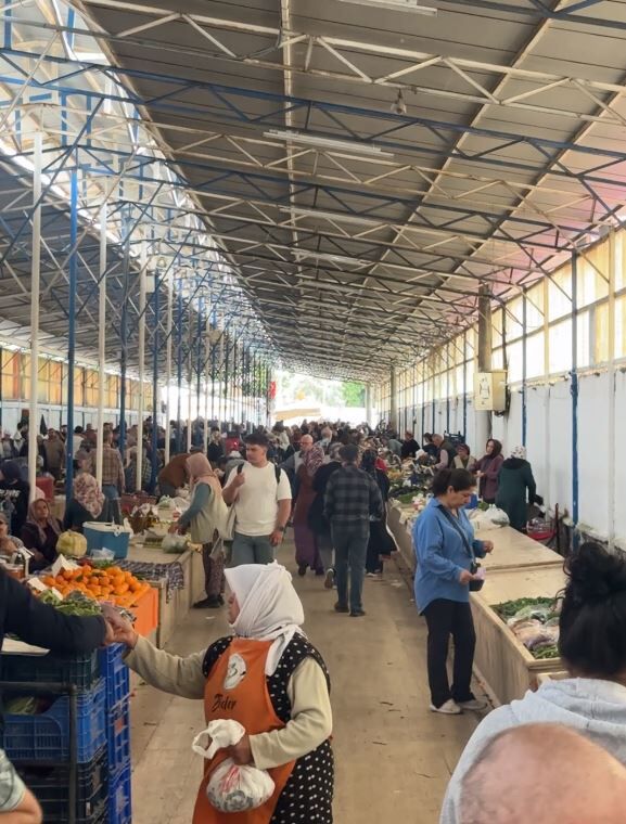 Fethiye Salı Pazarı Fiyatları İle İstanbul Semt Pazarı Fiyatlarını Karşılaştırdık