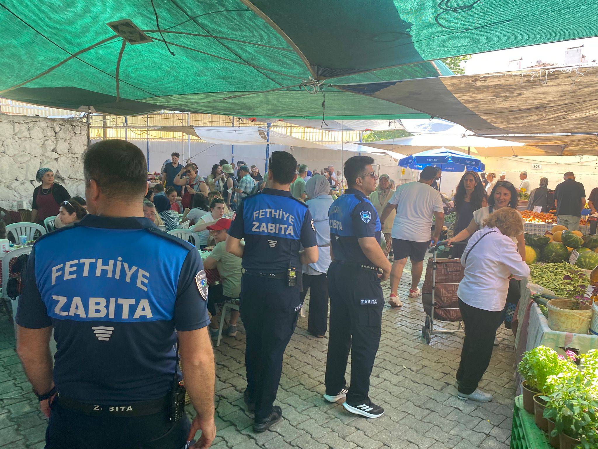 Fethiye Üretici Pazarı’nda Etiket, Terazi ve Üretici Belgesi Kontrolü Yapıldı