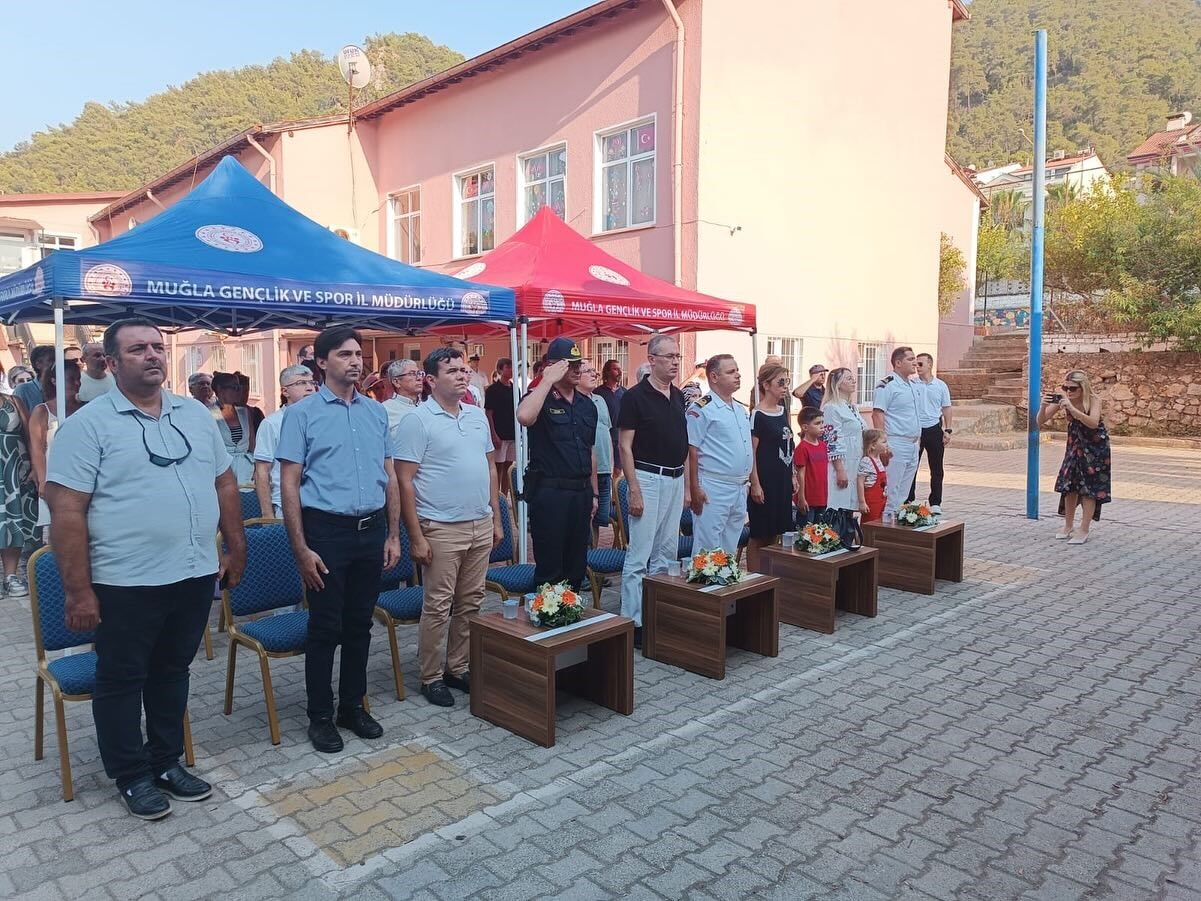 Fethiye'de 100. Yıl Sahil Güvenlik Kupası Yelken Ve Kürek Yarışları Düzenlendi