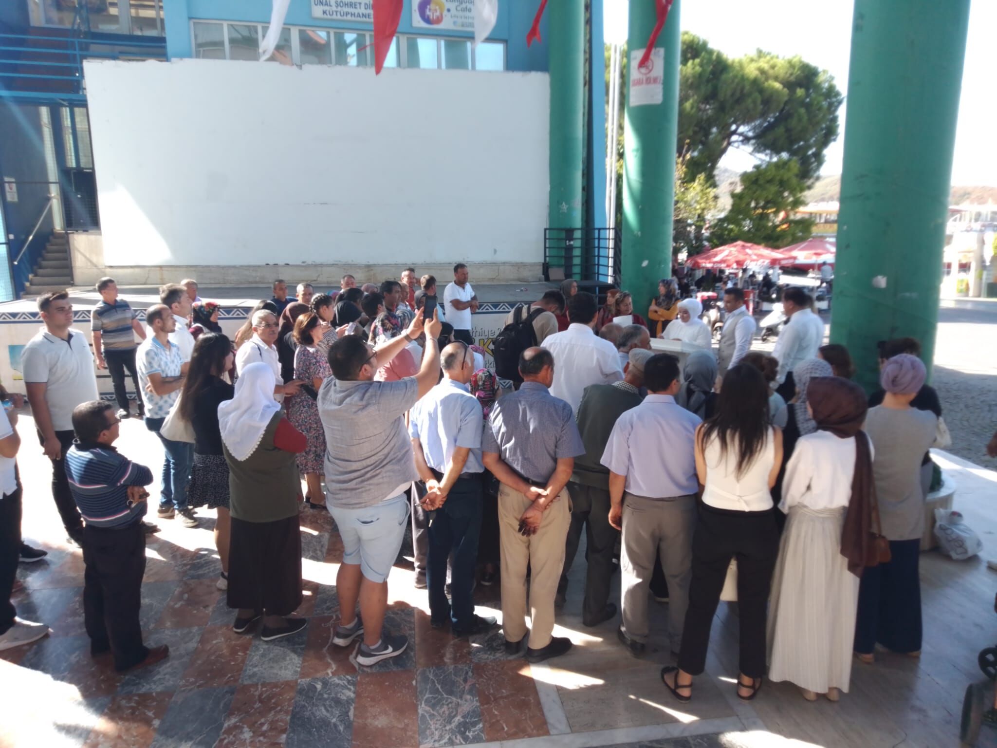 Fethiye'de '10.10.2024' Nikah Çılgınlığı