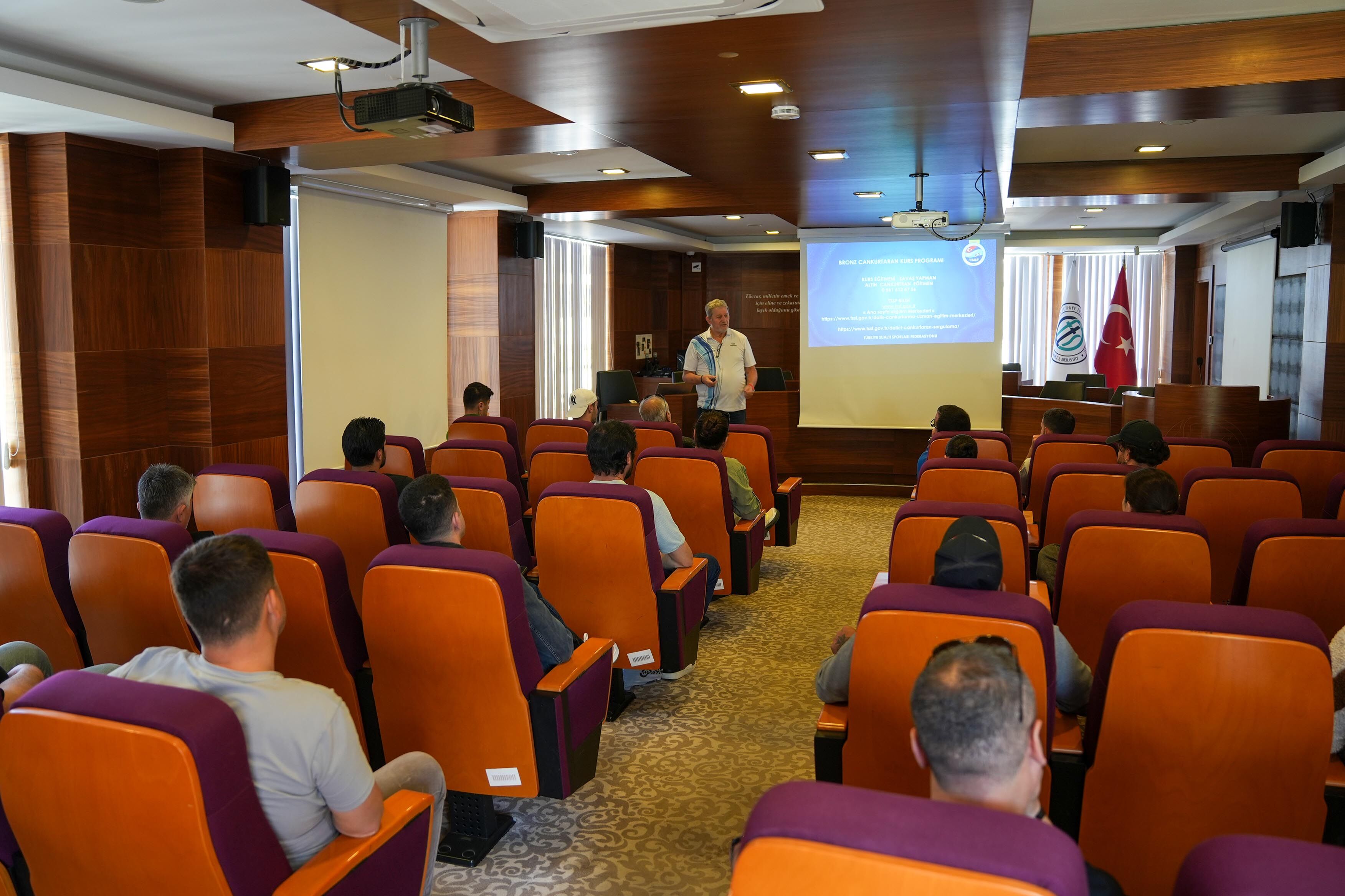 Fethiye’de 14 Kişi Bronz Cankurtaran Belgesi Aldı