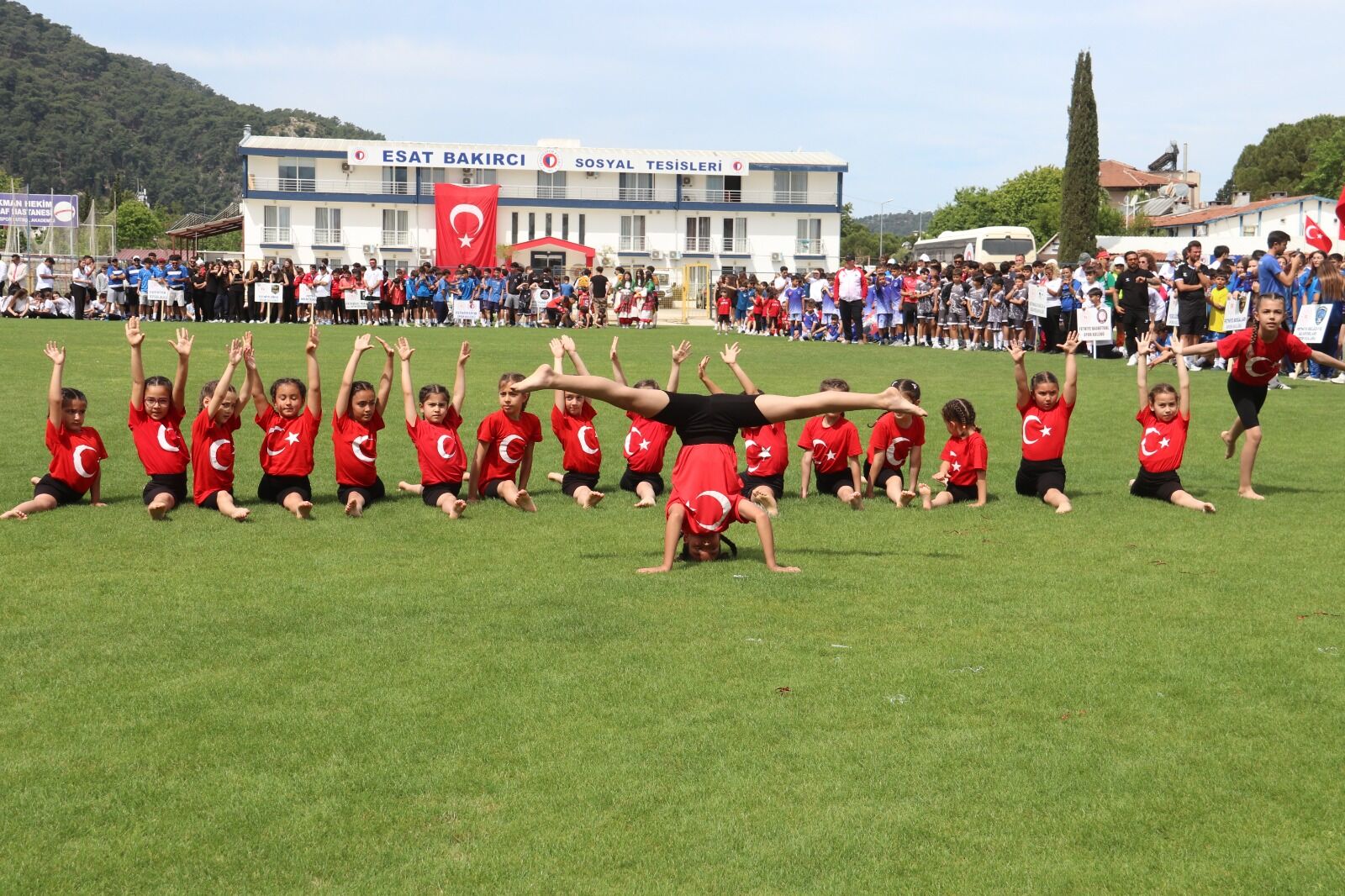 Fethiye’de 19 Mayıs Coşkusu 14 Yıl Sonra Yeniden Şehir Stadı’nda Yaşandı