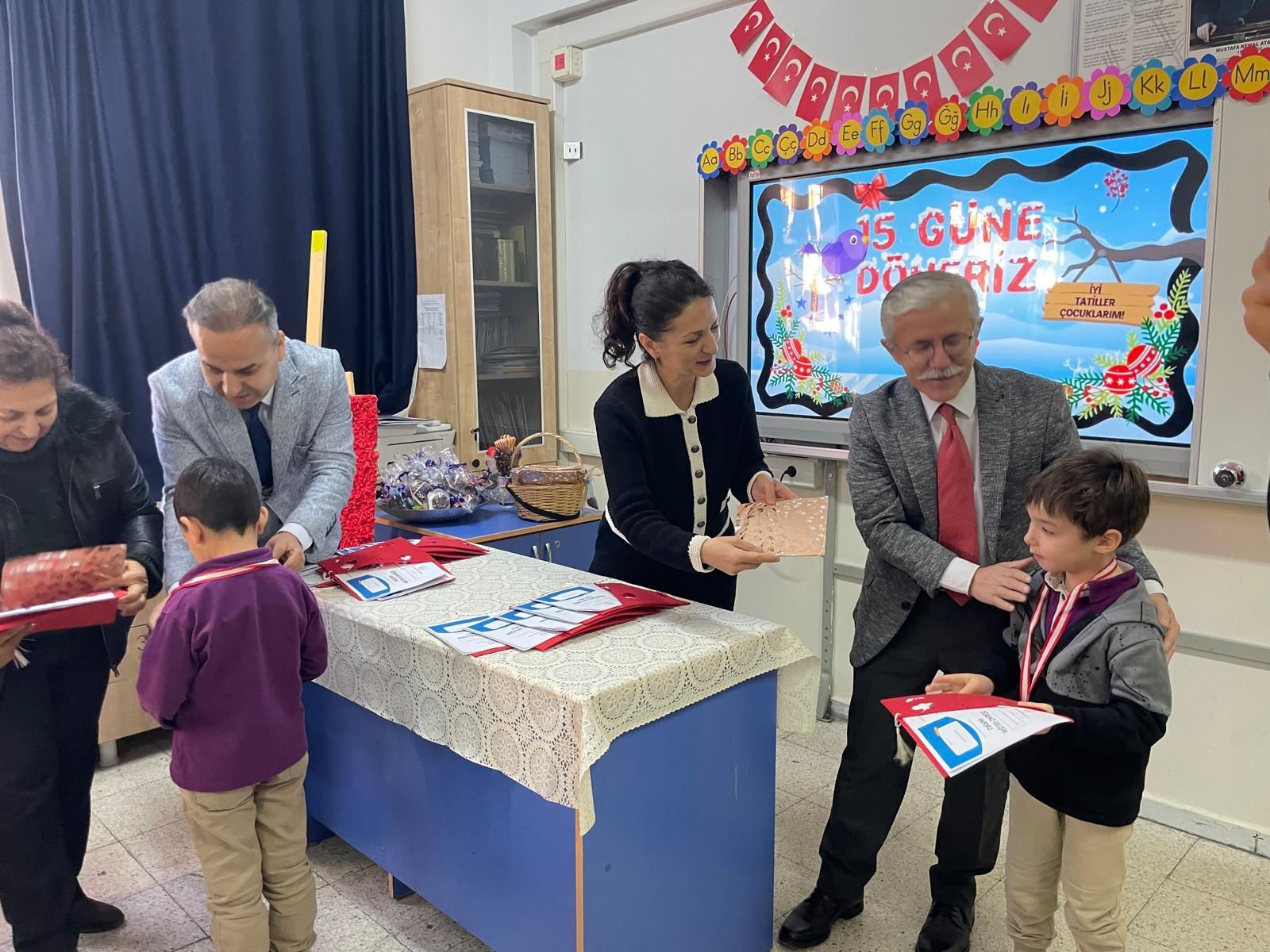 Fethiye’de 31 Bin 952 Öğrenci Karne Aldı