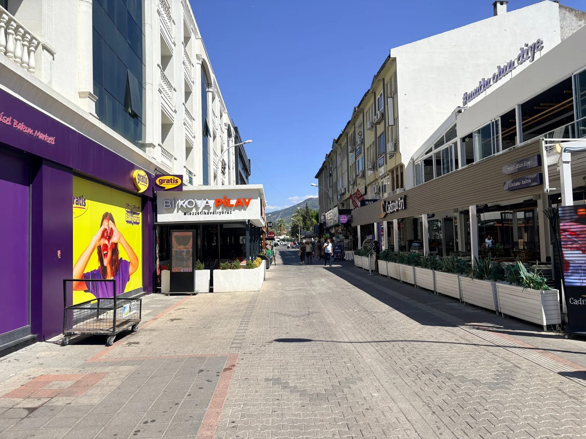 Fethiye’de 40 Derece Sıcağı Vatandaş Böyle Atlattı