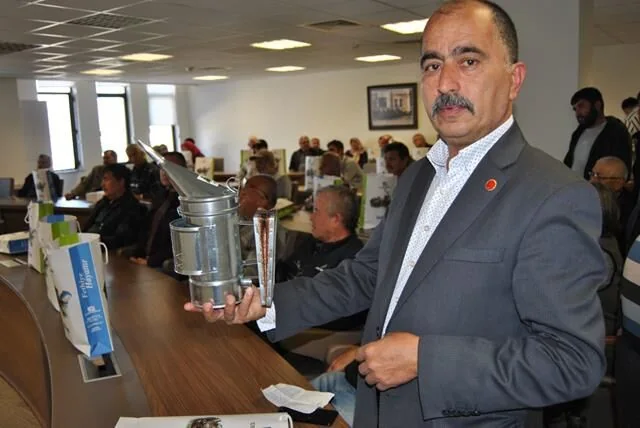 Fethiye’de Arıcılara Körük Dağıtıldı