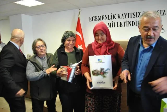 Fethiye’de Arıcılara Körük Dağıtıldı
