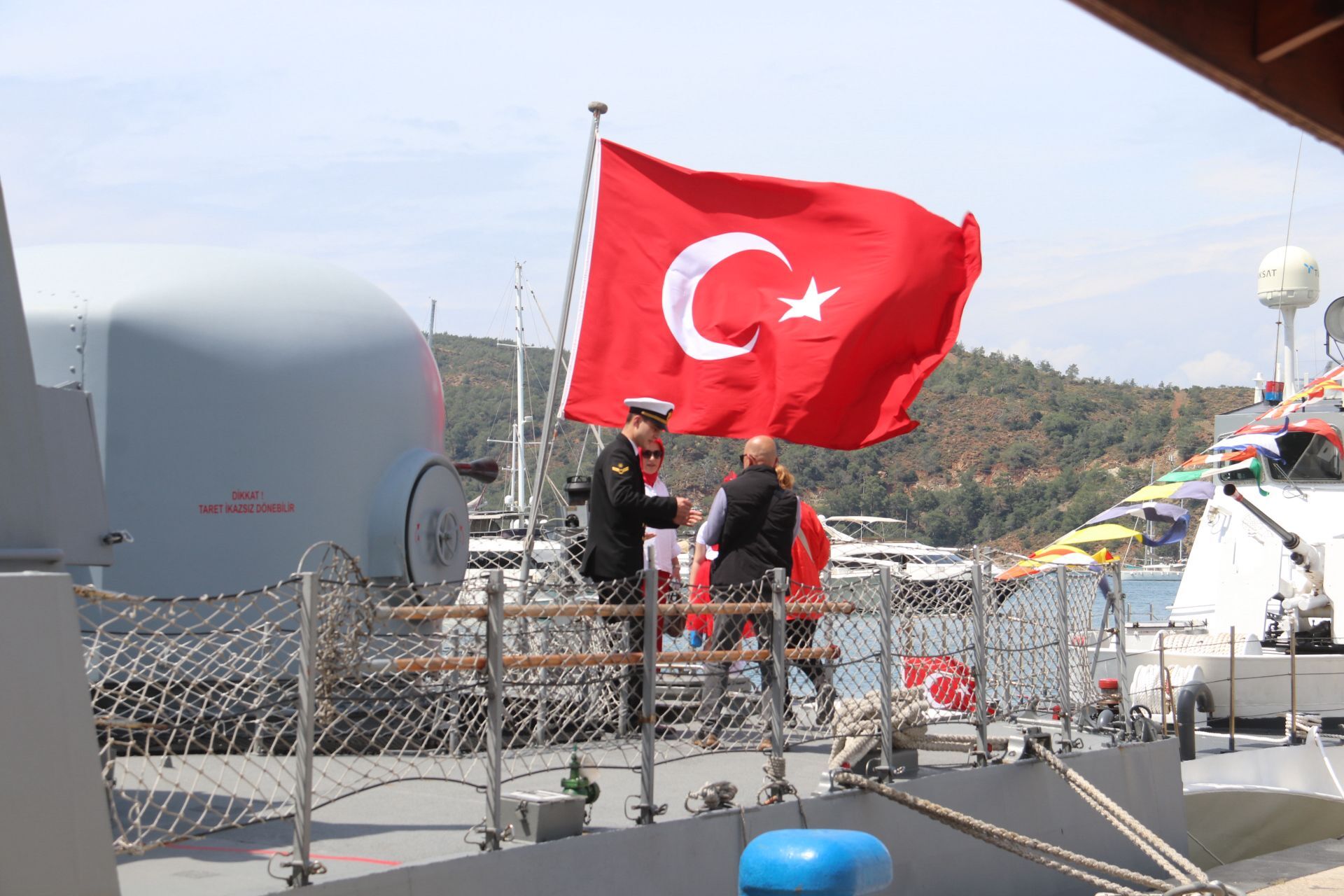 Fethiye’de Askeri Gemiler Ziyarete Açıldı