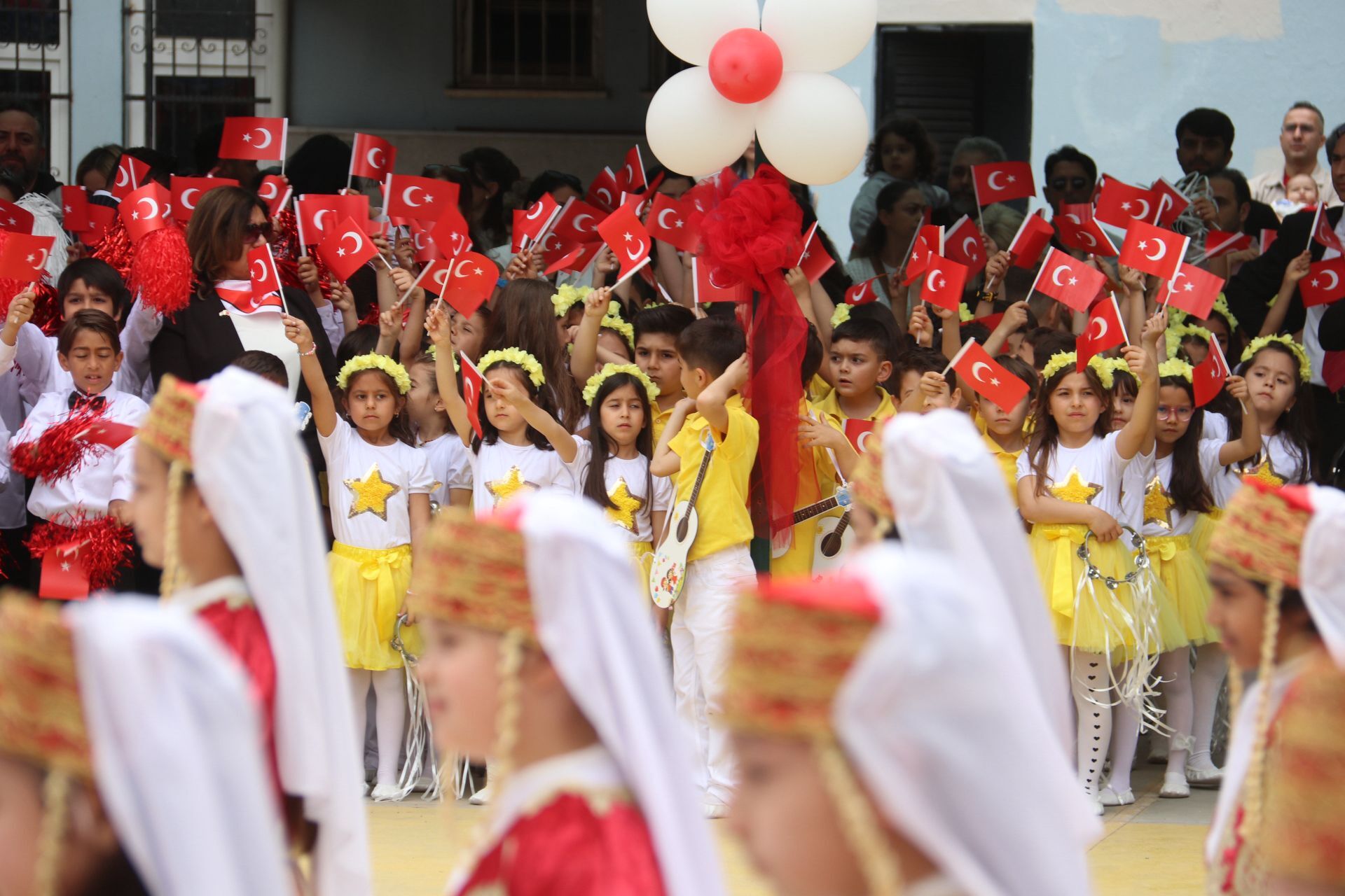 Fethiye’de Atatürk İlkokulu’nda Anlamlı 23 Nisan Kutlaması
