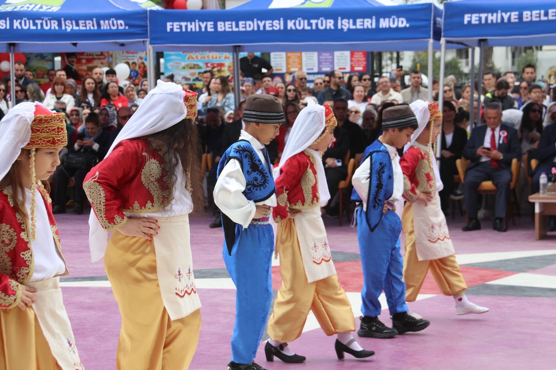 Fethiye’de Atatürk İlkokulu’nda Anlamlı 23 Nisan Kutlaması