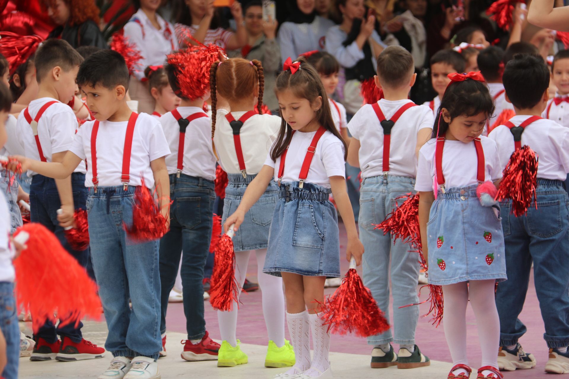 Fethiye’de Atatürk İlkokulu’nda Anlamlı 23 Nisan Kutlaması