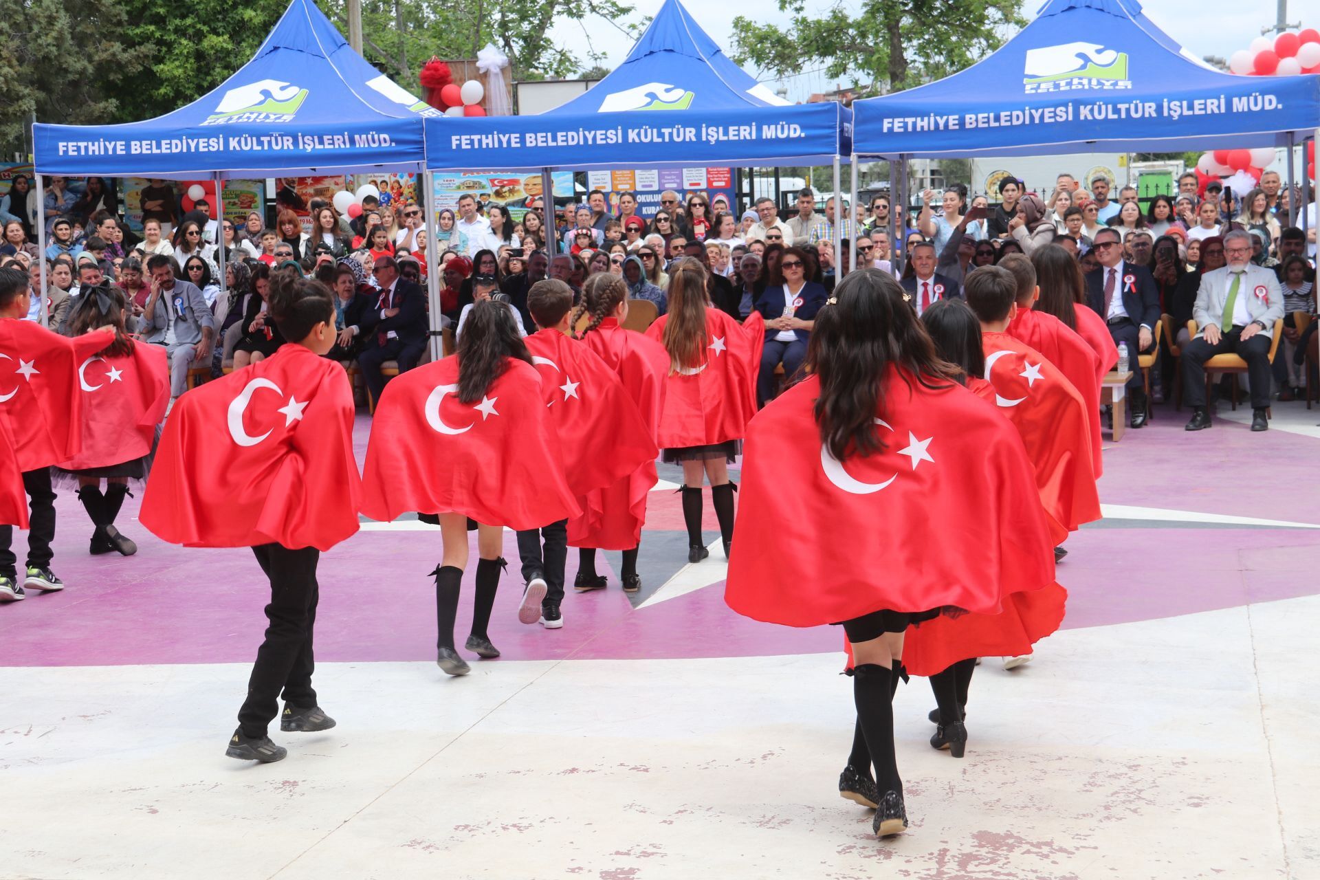 Fethiye’de Atatürk İlkokulu’nda Anlamlı 23 Nisan Kutlaması