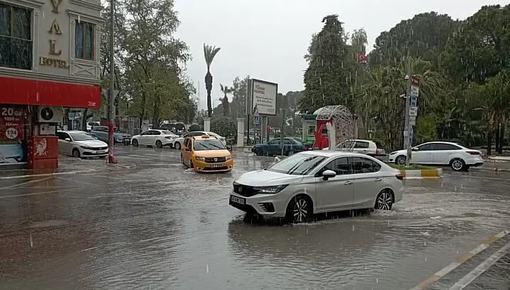 Fethiye'de Beklenen Yağış Geldi