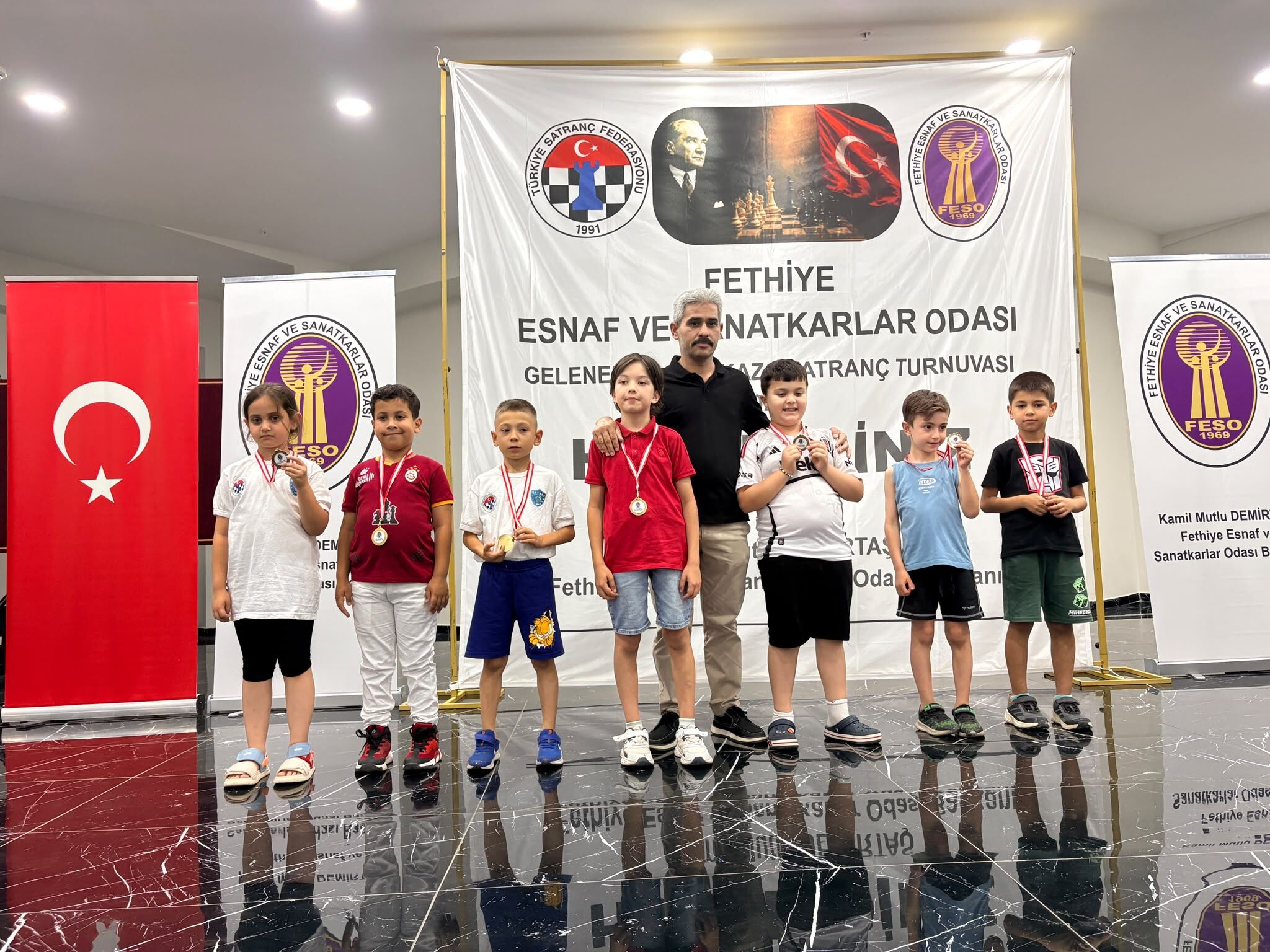 Fethiye’de Beşkaza Satranç Turnuvası Ödül Töreniyle Tamamlandı
