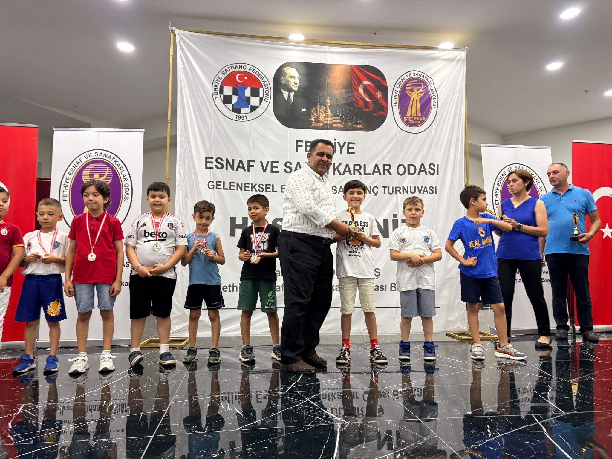 Fethiye’de Beşkaza Satranç Turnuvası Ödül Töreniyle Tamamlandı