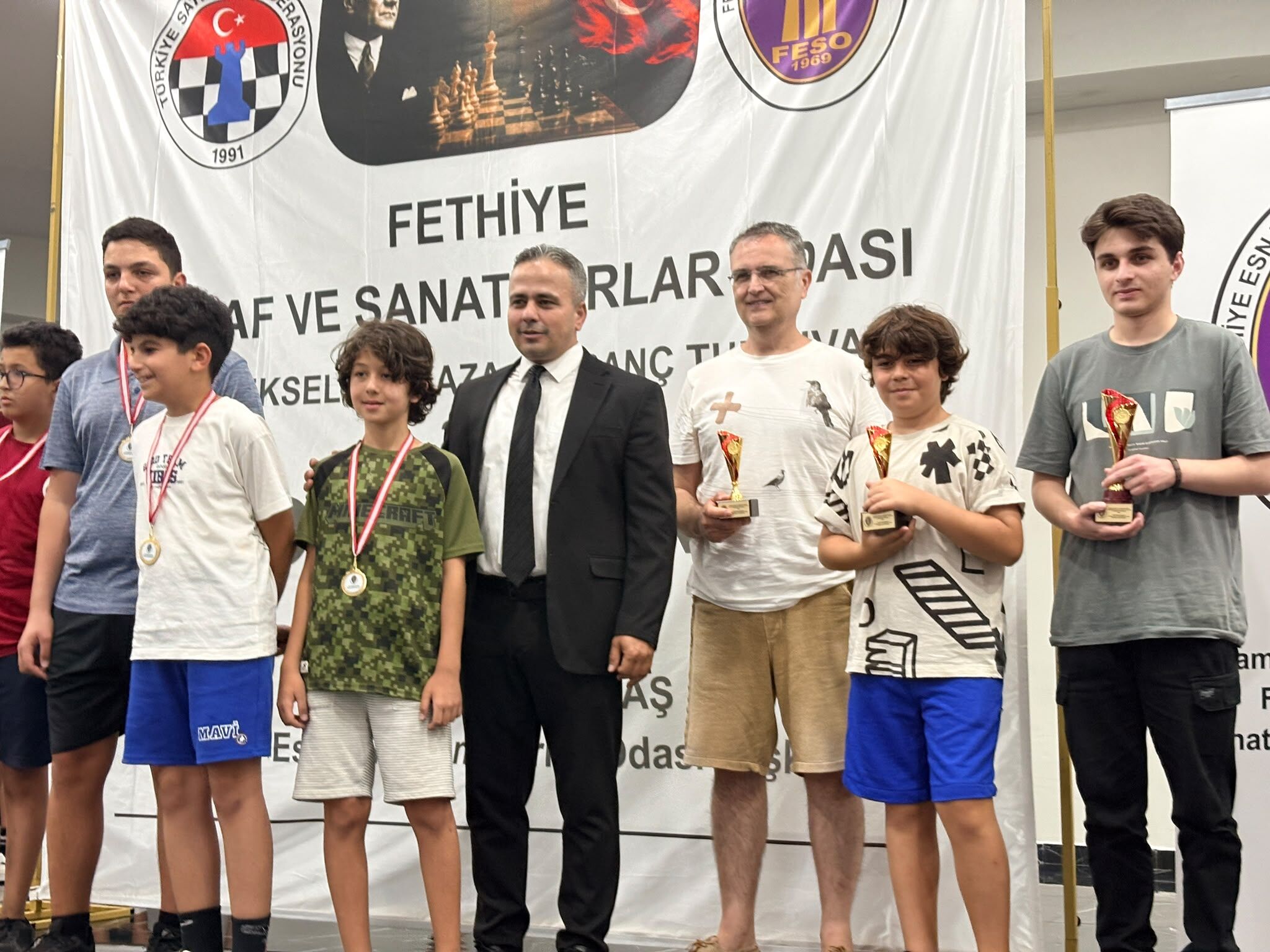 Fethiye’de Beşkaza Satranç Turnuvası Ödül Töreniyle Tamamlandı
