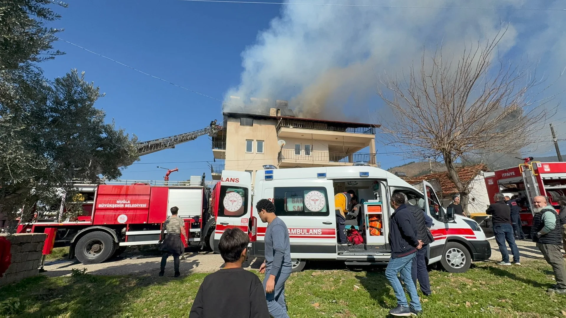 Fethiye’de Çatı Katında Yangın