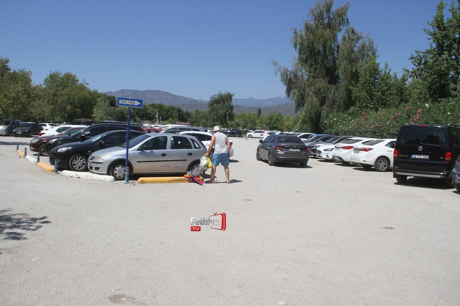Fethiye'de Cebini Düşünen Akmaz Plajı’na Gidiyor