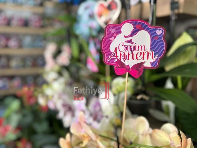 Fethiye’de Çiçekçiler Anneler Günü’ne Hazırlandı