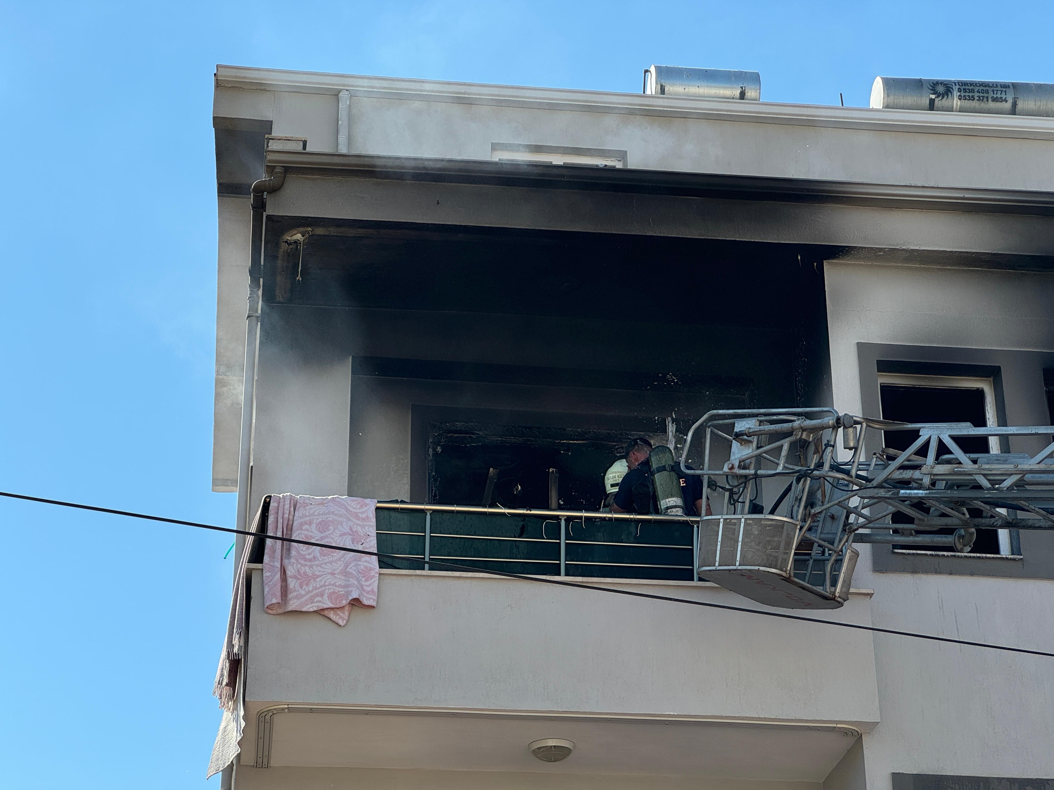 Fethiye'de Çakmakla Oynayan Çocuk Yangın Çıkardı