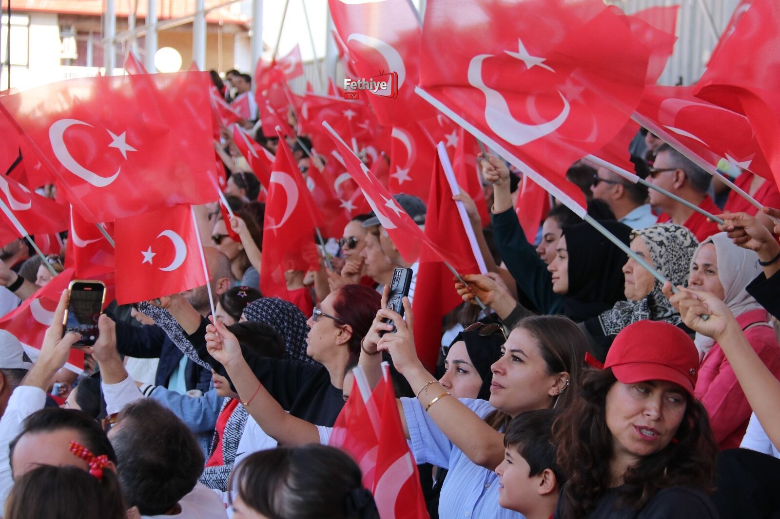 Fethiye’de Cumhuriyet Bayramı Töreni Coşkulu Geçti