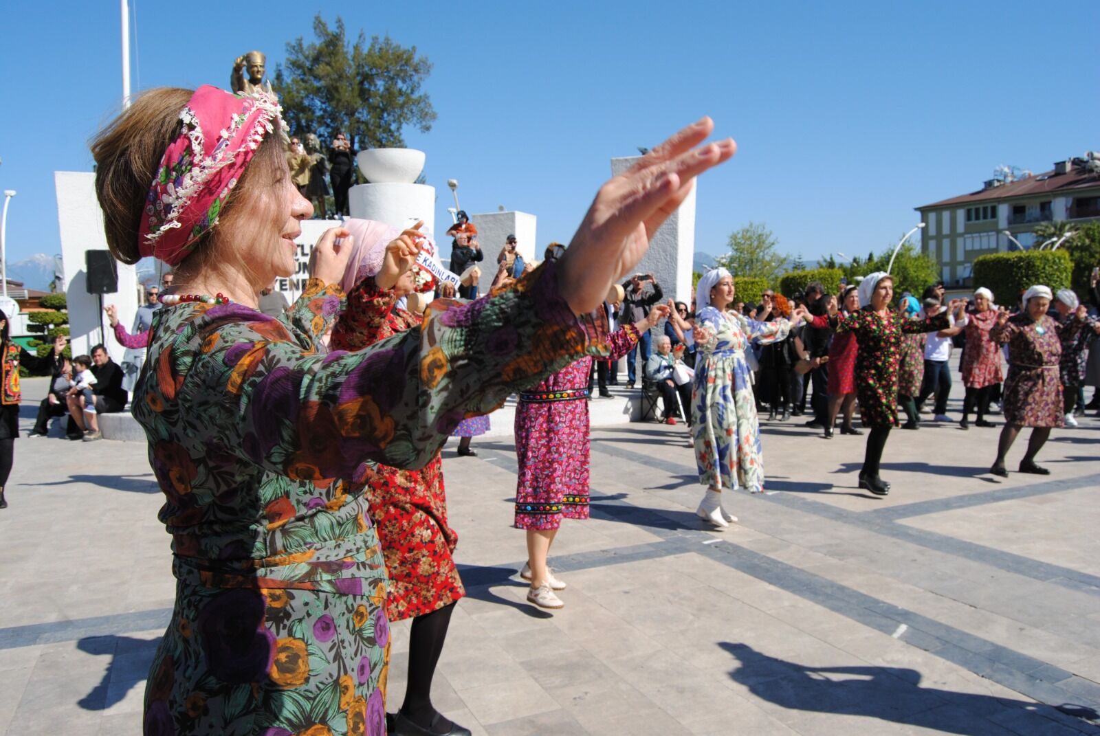 Fethiye’de Delbek Eşliğinde Bol Bol Oynadılar