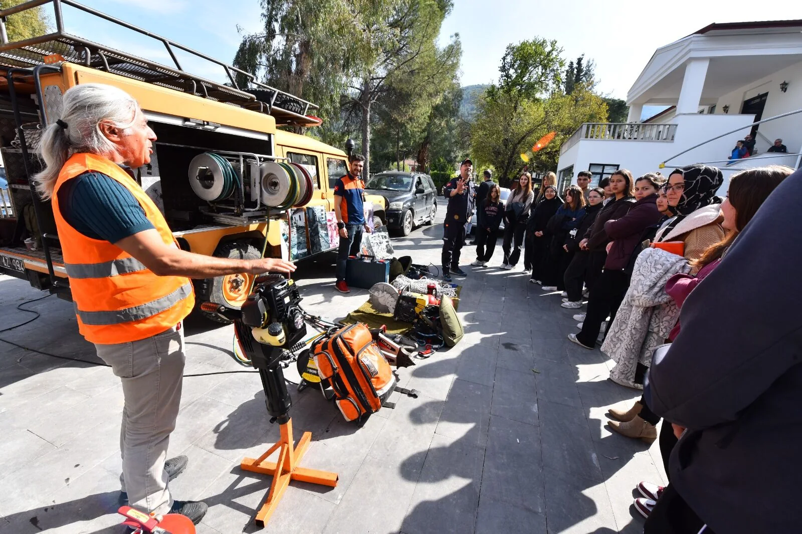 Fethiye’de Deprem Eğitimleri Sürüyor
