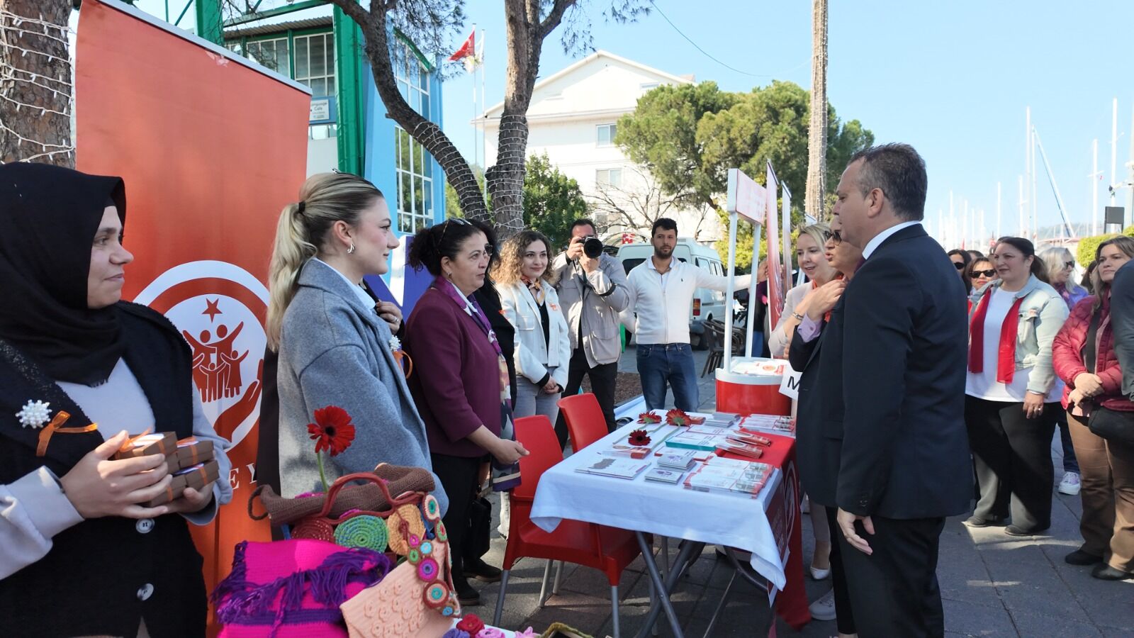 Fethiye’de Dünya Kadınlar Günü Yürüyüşü Gerçekleştirildi