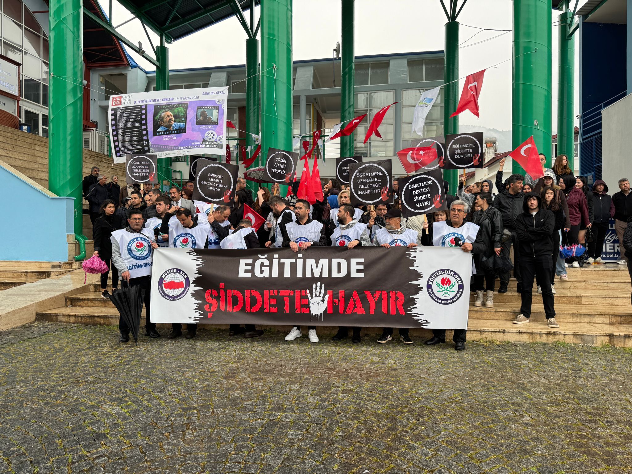 Fethiye’de Eğitimde Şiddete Karşı Dikkat Çektiler