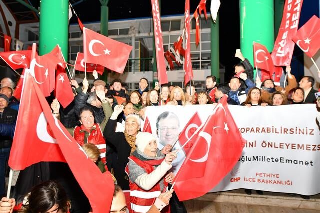 Fethiye’de Ekrem İmamoğlu’na Destek Mitingi Düzenlendi