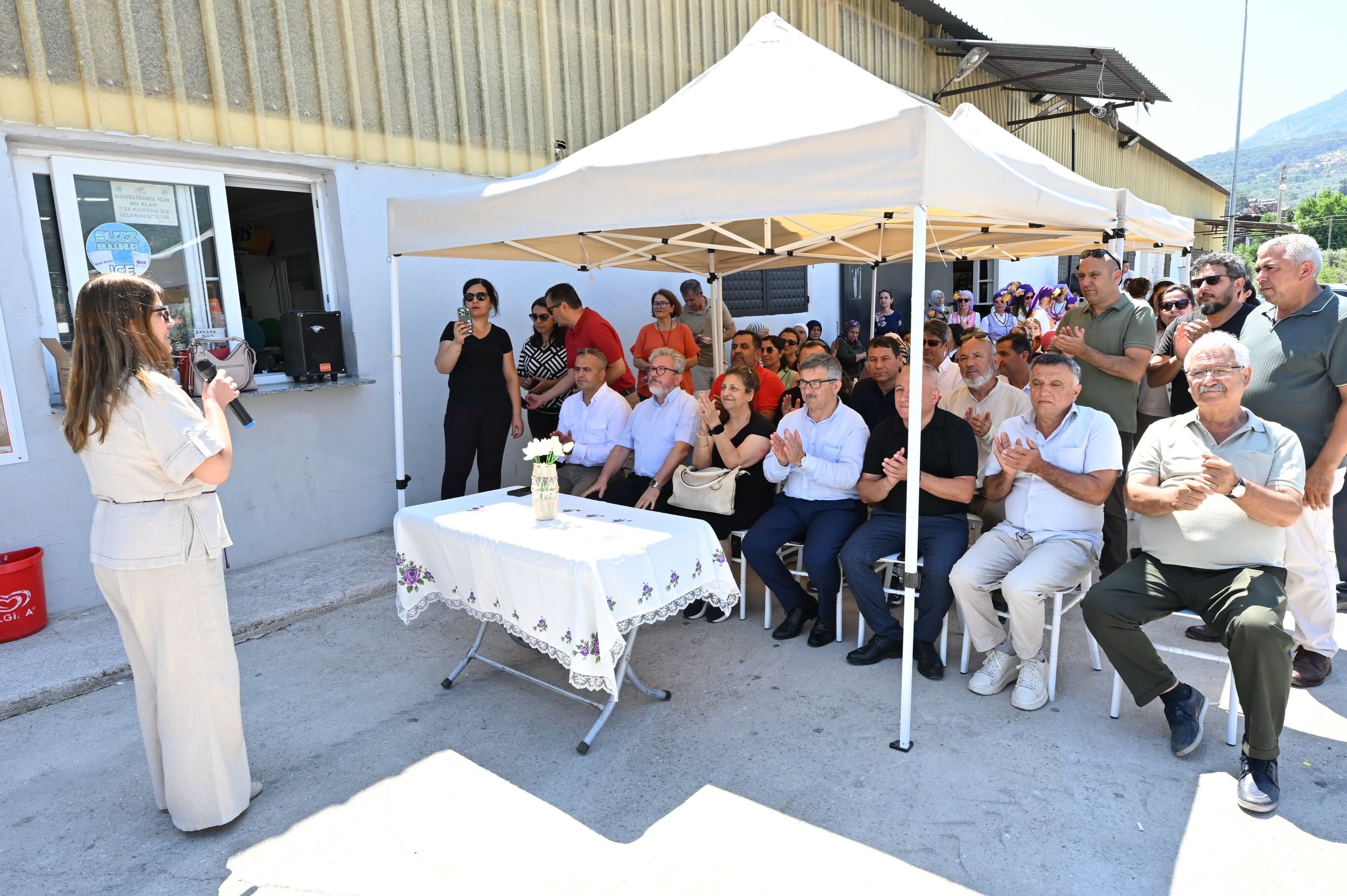 Fethiye’de El Emeği Ürünler Ve Dont Testisi Sergisine Yoğun İlgi