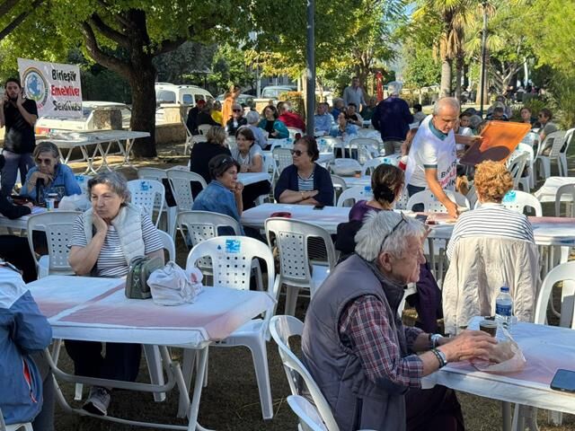 Fethiye’de Emeklilerden “Katkı Ve Destek Kermesi”