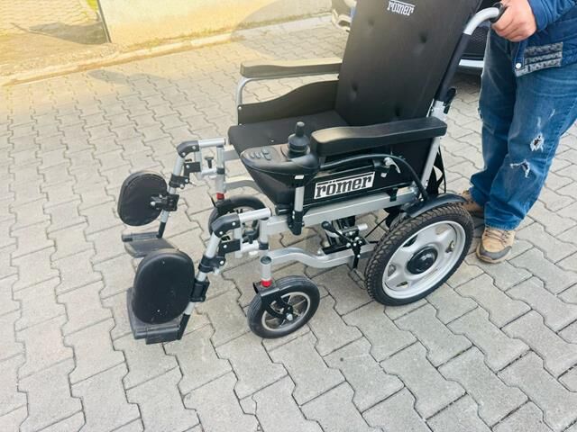 Fethiye’de Felç Geçiren Adama Akülü Sandalye Hediye Edildi
