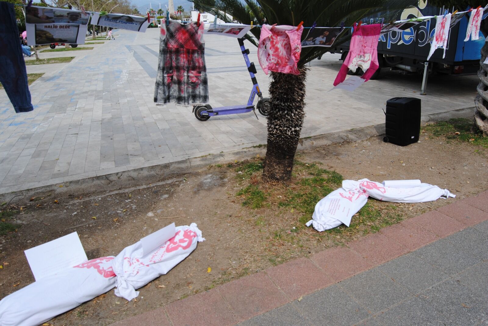 Fethiye’de Filistin Ve İran’da Katledilen Çocuklar İçin Eylem Yapıldı