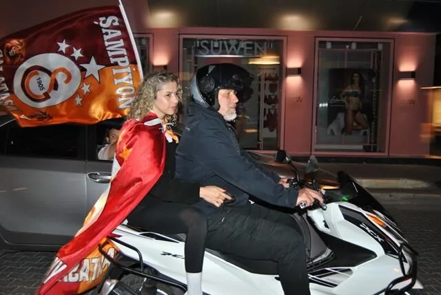 Fethiye’de Galatasaraylı Taraftarların Kupa Coşkusu