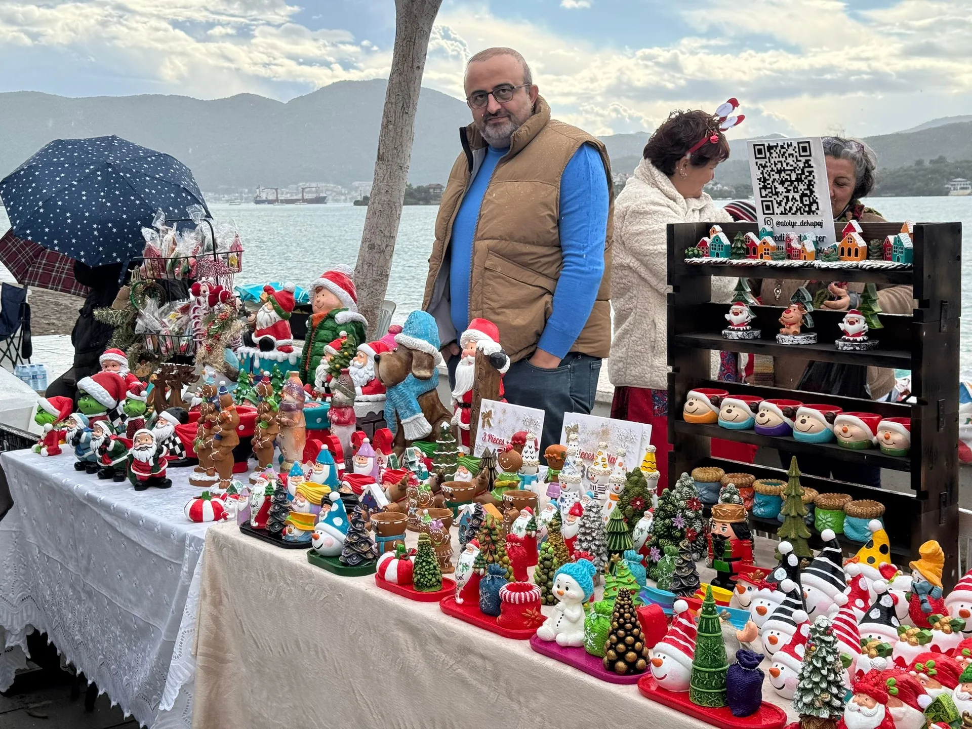 Fethiye’de Geleneksel Noel Pazarı Renkli Görüntülere Sahne Oldu
