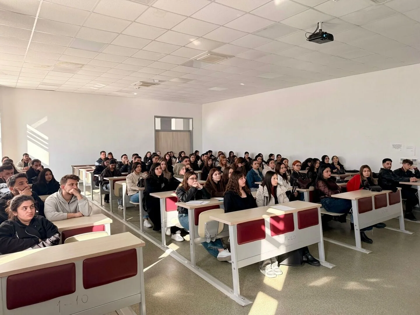Fethiye’de Gençlere Erasmus Bilgilendirmesi
