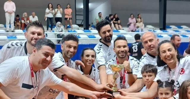 Fethiye'de Gençlik Spor Ve İlçe Müdürlüğü Şampiyon Oldu
