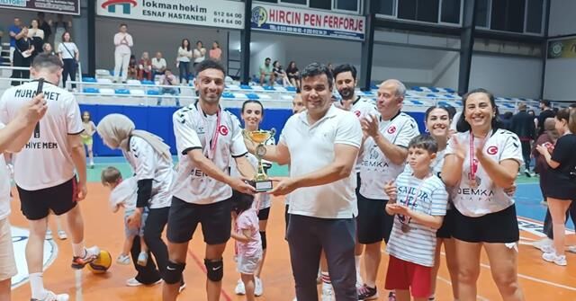 Fethiye'de Gençlik Spor Ve İlçe Müdürlüğü Şampiyon Oldu