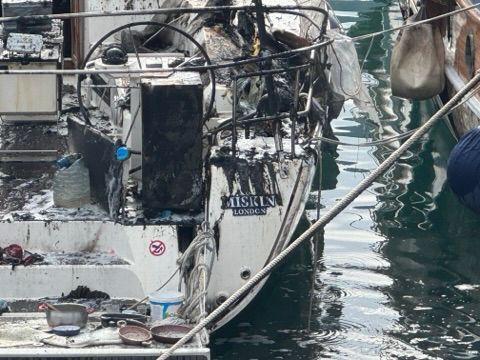 Fethiye’de Göçmen Kaçakçılığı Yapılan Tekne Yandı