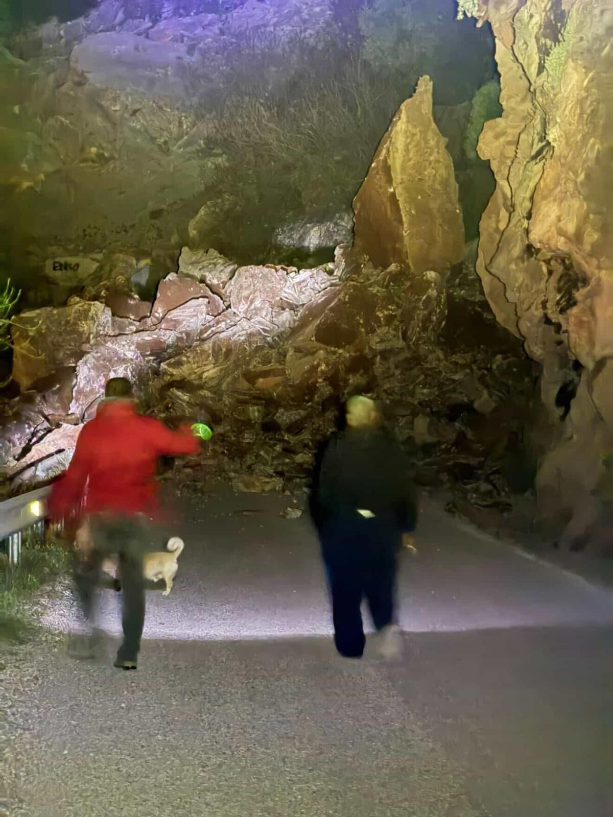 Fethiye’de Kaya Düşmesi: Faralya Yolu Ulaşıma Kapandı