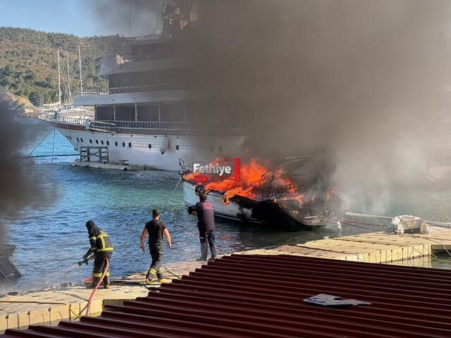 Fethiye'de Korkutan Yangın
