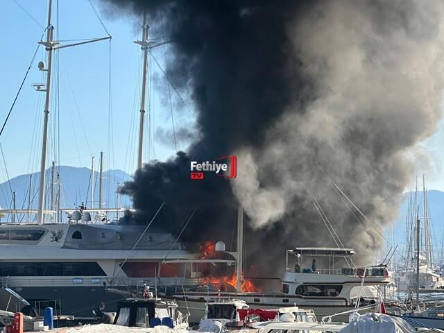 Fethiye'de Korkutan Yangın