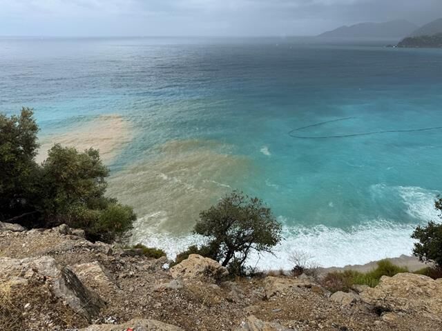 Fethiye’de Kuvvetli Yağış Hayatı Felç Etti