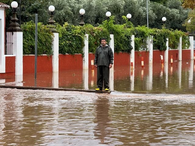 Fethiye’de Kuvvetli Yağış Hayatı Felç Etti