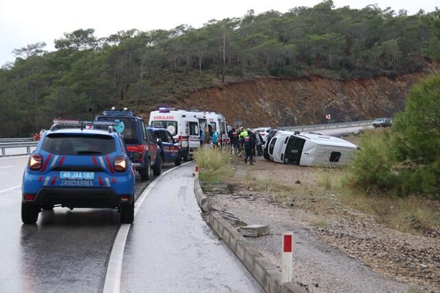 Fethiye’de Minibüs Devrildi: 7 Kişi Hafif Yaralandı