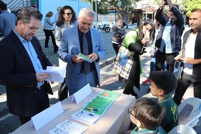 Fethiye'de Minik Kalemler İmza Günü Düzenlendi