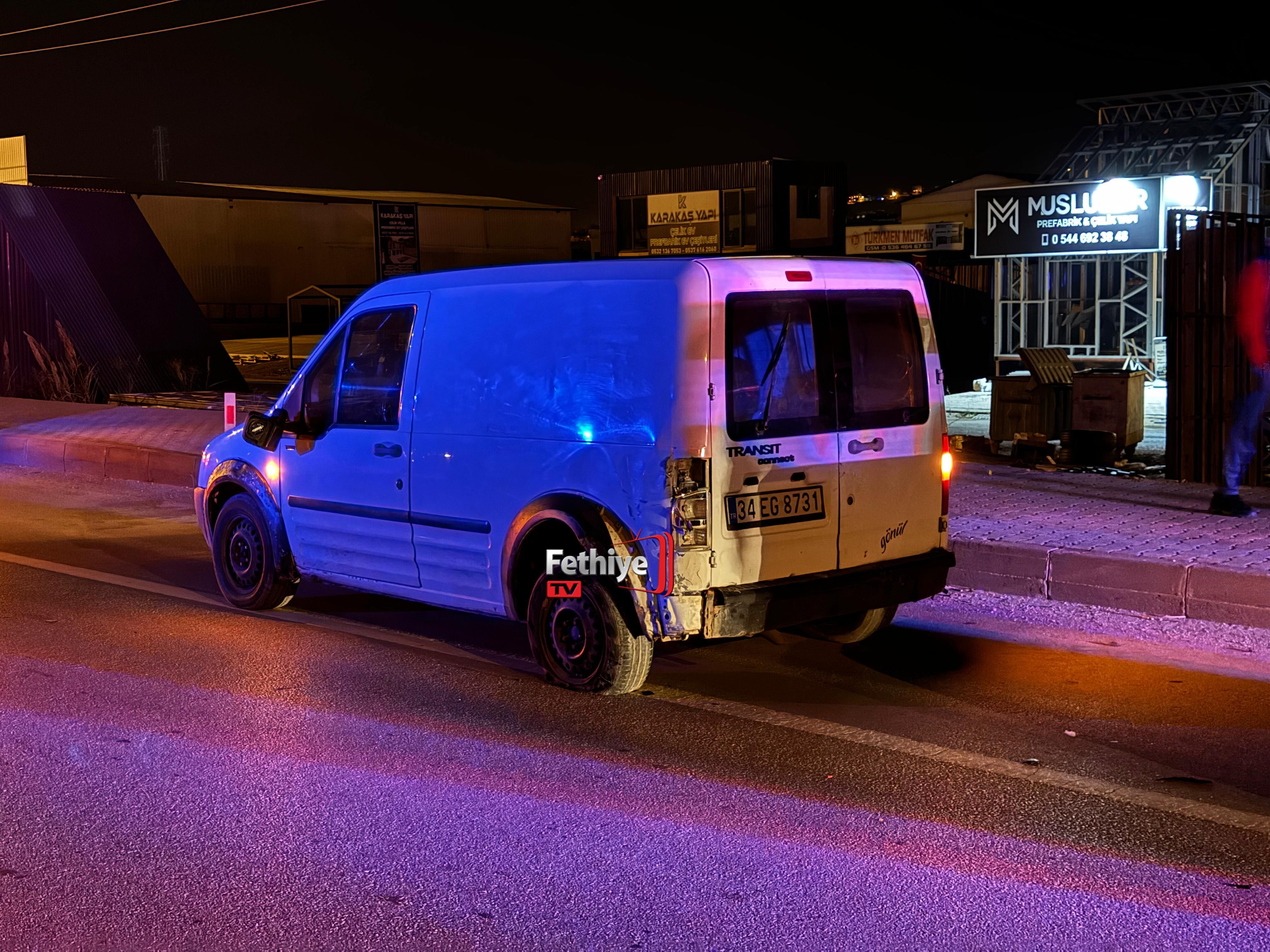 Fethiye’de Motosiklet ile Kamyonet Çarpıştı; 1 Yaralı