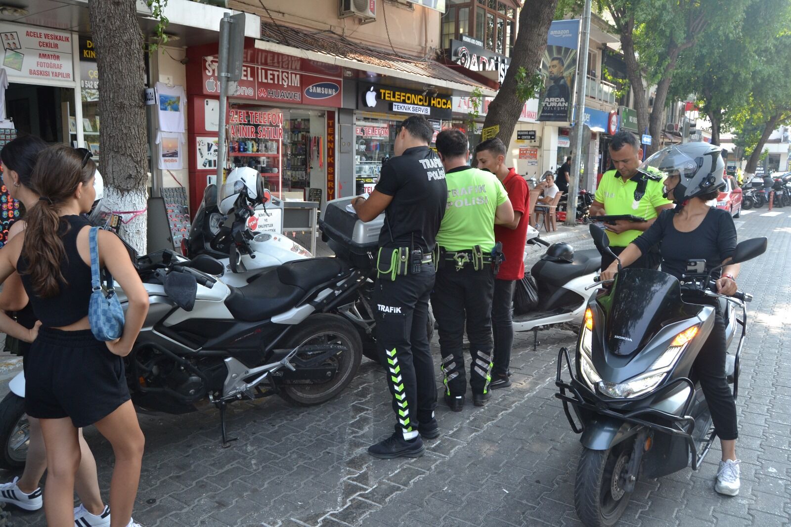 Fethiye'de Motosiklet Sürücülerine Yönelik Denetimler Sürüyor