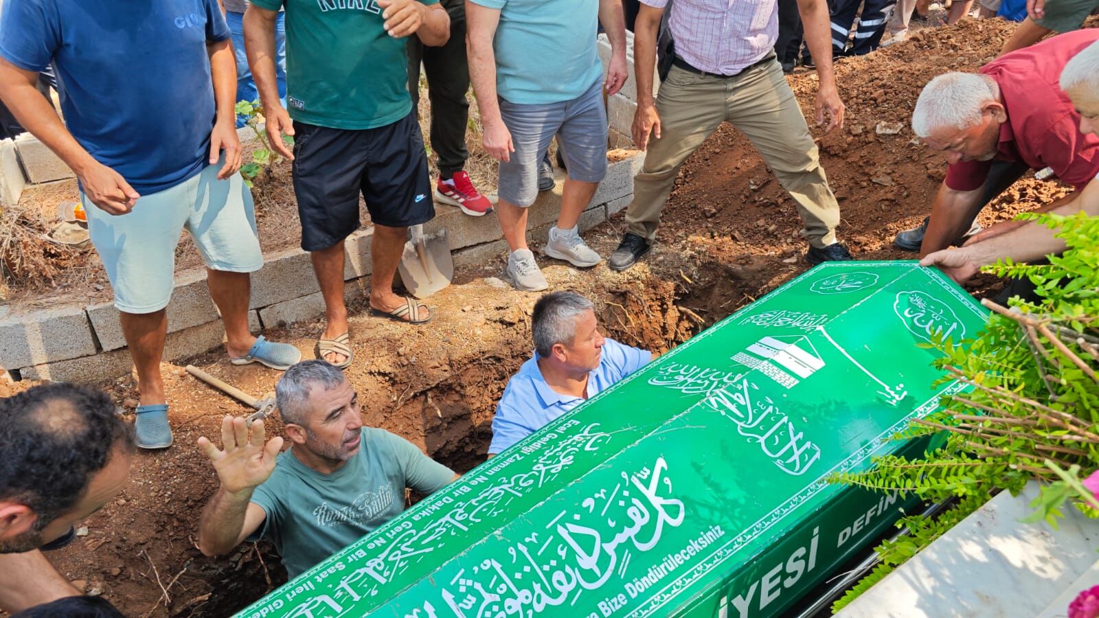 Fethiye'de Muhtar Kavak'ın Oğlu, Selami Can Toprağa Verildi